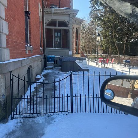 Upjohn Bed & Breakfast Каламазу Екстериор снимка