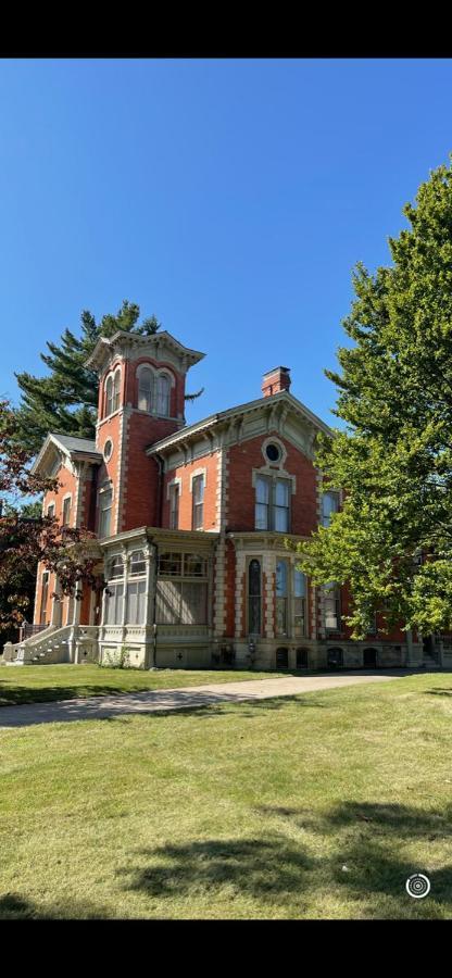 Upjohn Bed & Breakfast Каламазу Екстериор снимка
